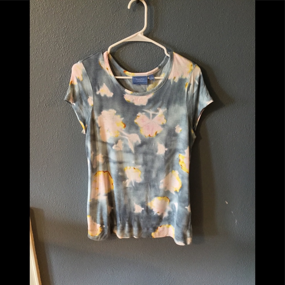 Simply Vera Wang blue t-shirt